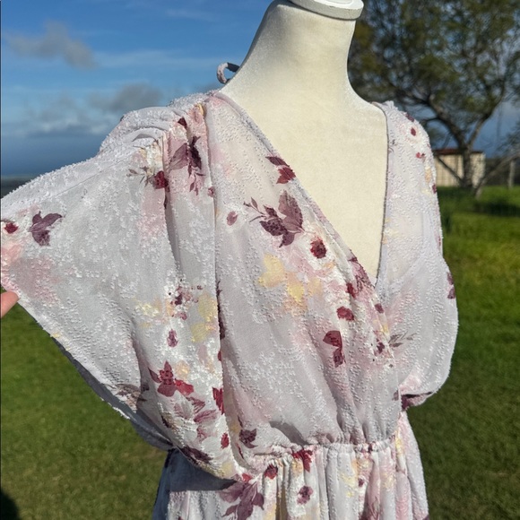 Lovestitch Floral Boho handkerchief hem Romantic Floral Maxi Dress NWT large - Picture 3 of 9